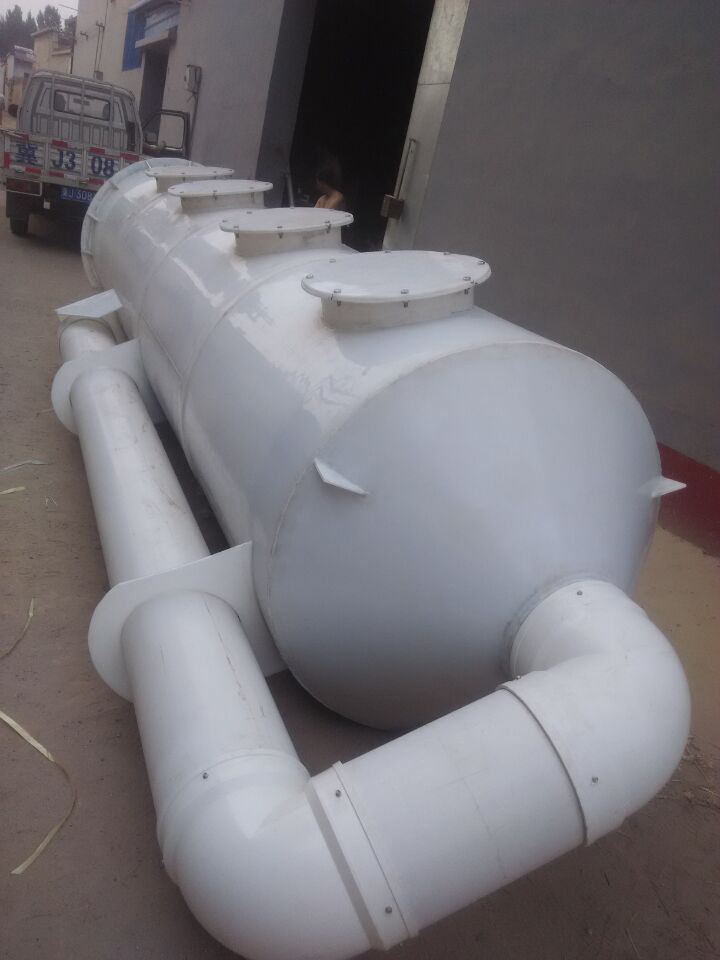 造紙廠廢氣惡臭處理采用什么方案，噴淋塔+UV光解氧化設備配套處理的一套方案。